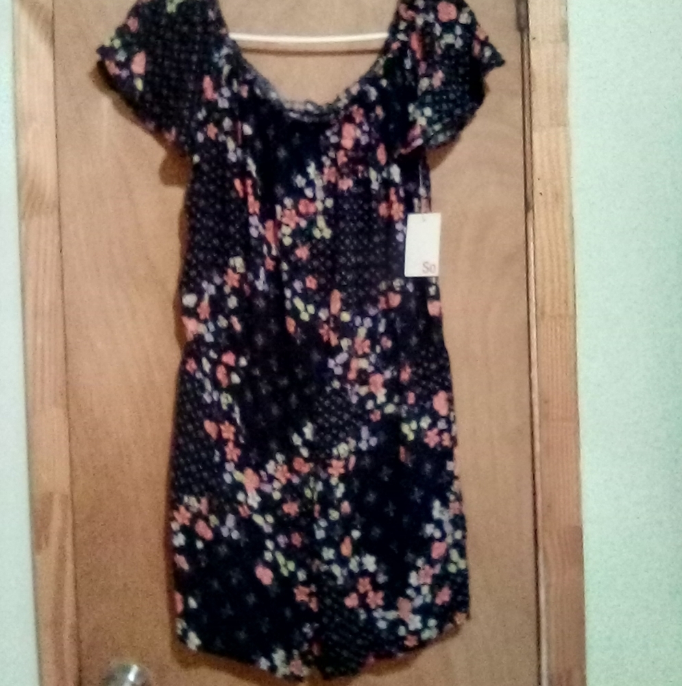 Women's Romper 'So'  sz.Large NWT